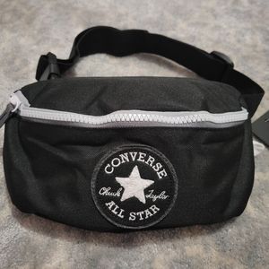 New Converse fanny pack, size L